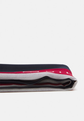 Tommy Hilfiger ESSENTIAL SCARF Scarf space blue ESSENTIAL SCARF Шарф космический синий