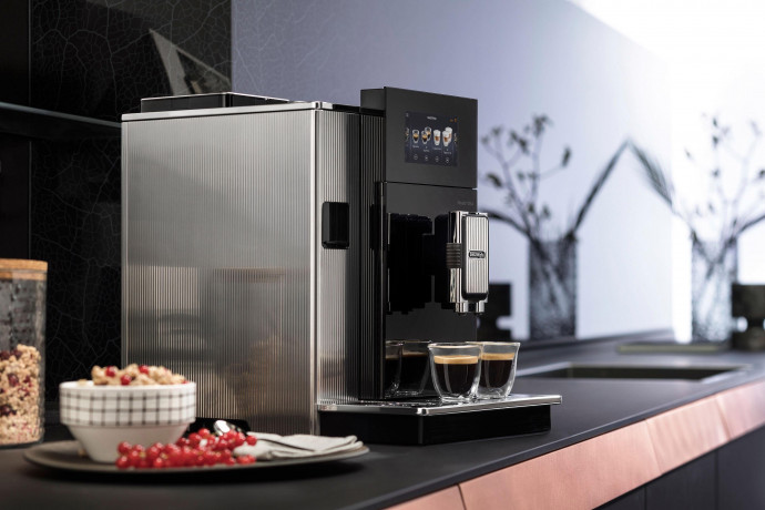De'Longhi De'Longhi Kaffeevollautomat Maestosa EPAM 960.75.GLM Полностью автоматическая кофемашина De'Longhi Maestosa EPAM 960.75.GLM