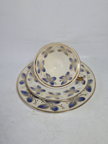 Чайное трио винтажное Winterling Marktlrethen Bavaria с сине-золотистыми цветами, фарфор, Германия, 1970-80гг.