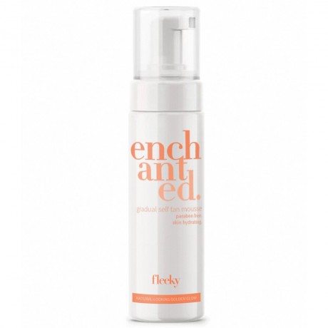 Fleeky Gradual Self Tan Graduell braunendes selbstbrauner Mousse  Gradual Self Tan Мусс-автозагар для постепенного загара
