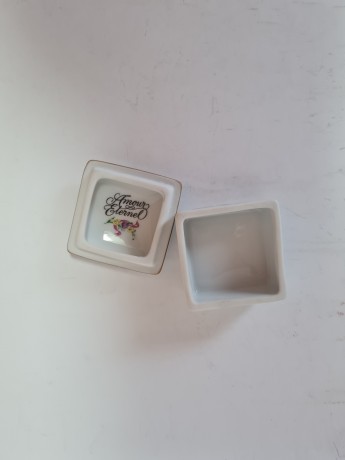 PORCELAINE FINE DE Limoges Коллекционные фарфоровые шкатулки, 5,5 см, 5 штук, Франция, 1960-70гг.