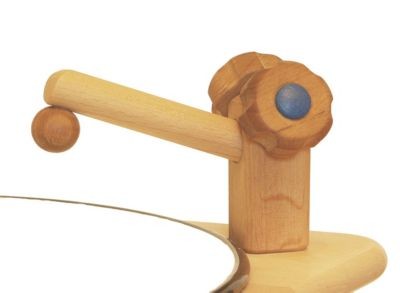 Erst-Holz Kinderkuche liebevoll gestaltet aus Massivholz weiss Детская кухня с любовью оформлена из массива дерева белого цвета