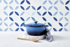 Le Creuset LE CREUSET Br\u00e4ter 26 cm Azure SIGNATURE blau LE CREUSET Br&gt;4ter 26 см Azure SIGNATURE