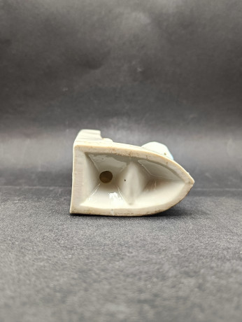 Статуэтка винтажная German Porcelain "Девочка с букетиком цветов", фарфор, 13 см, Германия, 1960-70гг.