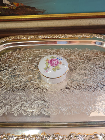 Шкатулка винтажная Hollohaza "Розовая роза", круглая, фарфор, 7 x 3,5 см, Венгрия, 1960-70гг.