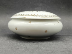 Шкатулка-бонбоньерка винтажная Porcelain De Luxe &quot;Сувенир о причастии&quot;, фарфор, 13 х 6 см, Франция, 1950-60гг.