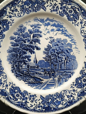 Тарелка винтажная Royal Tudor Ware / Staffordshire England, Коллекция "Olde England", фарфор, 25 см, Великобритания, 1960-70гг.