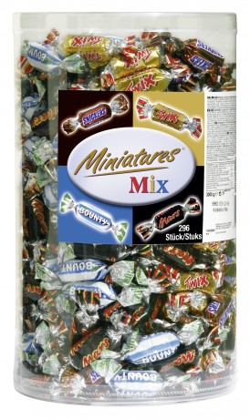 Miniatures Mix Einzelportionen Набор конфет Марс, Сникерс, Твикс, Баунти, 296 шт., Пластиковая банка 3 кг