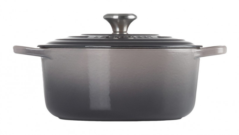 Le Creuset LE CREUSET Br\u00e4ter rund Flint SIGNATURE anthrazit LE CREUSET Br&gt;4ter round Flint SIGNATURE