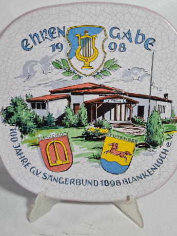 Тарелка декоративная винтажная Karlsruhe / Majolika с кракелюром "Enke Gabe", ручная роспись, керамика, 33 см, Германия, 1998г.