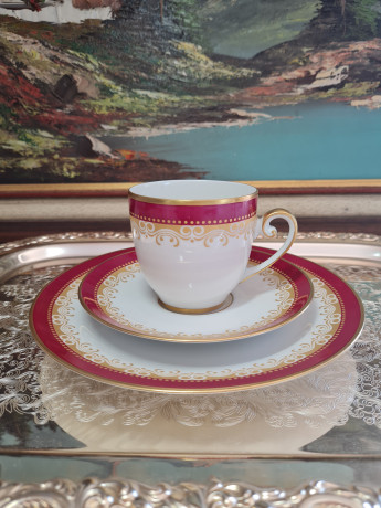 Hutschenreuther Arzberg Bavaria Фарфоровое чайное трио в красных тонах с золотым узором, Германия, 1960-70гг.
