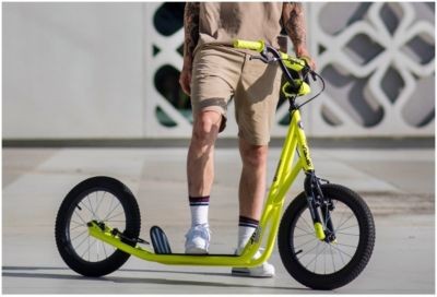 HyperMotion Cityroller Scooter mit grossen Radern 16 (40 cm) Городской самокат с большими колесами 16 (40 см)