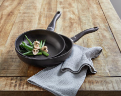 Fissler Fissler Pfannenset 2-tlg. CENIT schwarz Набор сковородок Fissler 2 шт. СЕНИТ