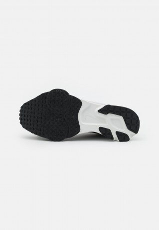 Nike Sportswear ZOOM TYPE Sneaker low black/summit white ZOOM TYPE Низкие кроссовки женские черный/высокобелый