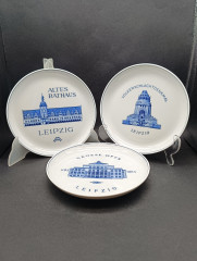 Набор декоративных винтажных тарелок Meissen &quot;Достопримечательности Лейпцига&quot;, фарфор, 3 шт., 17.5 см, ГДР, 1970-80гг.