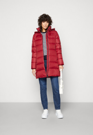 Tommy Hilfiger BAFFLE Down coat rouge BAFFLE Пуховик румяна