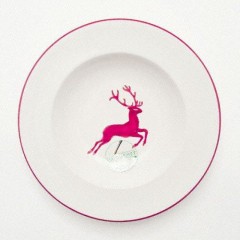 Gmundner Keramik Gmundner Keramik Bordeauxroter Hirsch Suppenteller Gourmet d: 24 cm / h: 4 cm Керамическая тарелка Gmundner из бордоского благородного оленя для гурманов d: 24 см / высота: 4 см