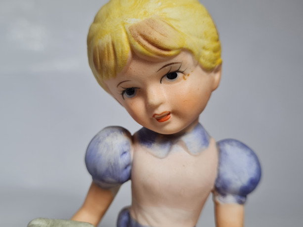 Статуэтка девочки с собакой Capodimonte, 11 x 9 см, Италия, 1960-70гг.