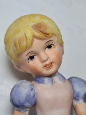 Статуэтка девочки с собакой Capodimonte, 11 x 9 см, Италия, 1960-70гг.