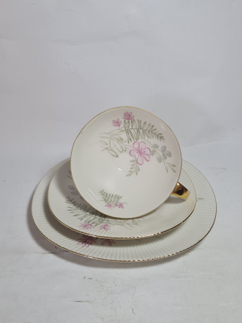 Чайное трио винтажное Jaeger&Co / PMR Bavaria с нежным цветочным декором, фарфор, Германия, 1970-80гг.