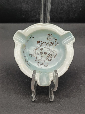 Пепельница винтажная Gerold Bavaria "Герб рыцаря Франца фон Зиккингена", фарфор, 9.5 см, Германия, 1960-70гг.