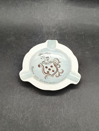 Пепельница винтажная Gerold Bavaria "Герб рыцаря Франца фон Зиккингена", фарфор, 9.5 см, Германия, 1960-70гг.