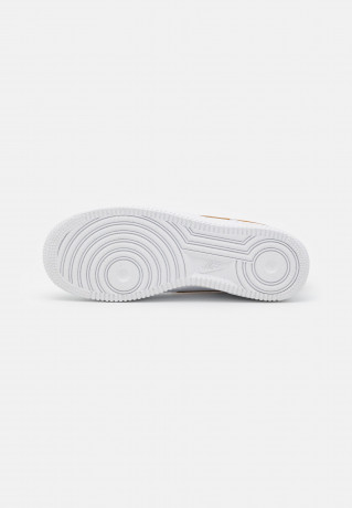 Nike Sportswear AIR FORCE 1 Sneaker low white/gold AIR FORCE 1 Низкие кроссовки женские белое золото