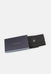 Tommy Hilfiger Wallet black Кошелек черный