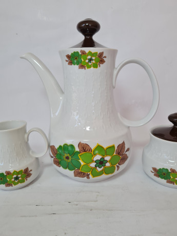 Набор чайный винтажный Mitterteich Bavaria, чайник, сахарница, молочник: бело-коричневый фарфор с зеленым цветочным декором, 23,5 x 21 см / 10 см / 9 см, Германия, 1960-70гг.