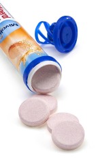 Mivolis Multi-Mineral Brausetabletten 20 St. Мультиминеральные Шипучие таблетки Кальций + Магний, вкус апельсина и маракуйи, 20 шт