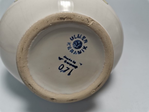 Кувшин винтажный Ulmer Keramik с цветами и птицами, керамика, 25 см, Германия, 1959 год.