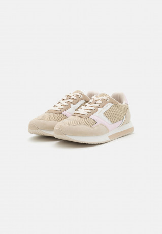 Tommy Hilfiger ESSENTIAL  Trainers light sandalwood ESSENTIAL Кроссовки светлое сандаловое дерево