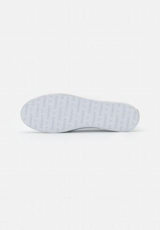 Tommy Hilfiger ESSENTIAL NAUTICAL Trainers white ESSENTIAL NAUTICAL Кроссовки белый