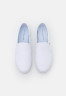 Tommy Hilfiger ESSENTIAL NAUTICAL Trainers white ESSENTIAL NAUTICAL Кроссовки белый