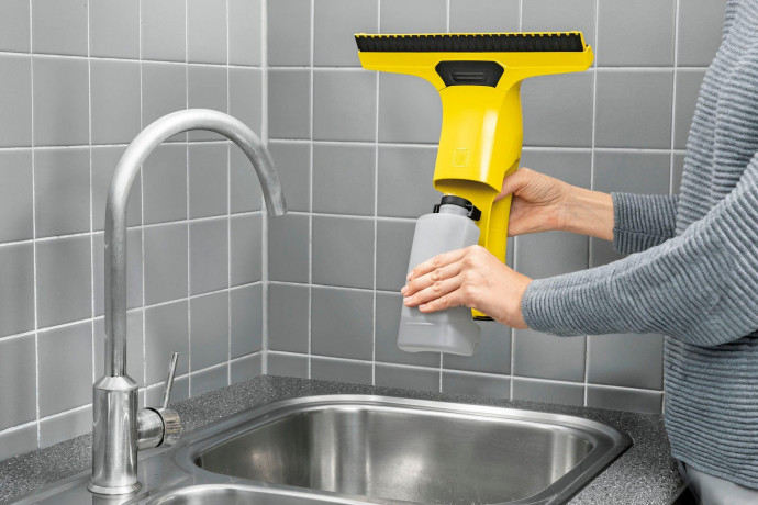 KARCHER KARCHER Akku-Hand-und Stielstaubsauger WV 6 Plus Akku-Fenstersauger  Беспроводной ручной пылесос KARCHER WV 6 Plus беспроводной пылесос для окон