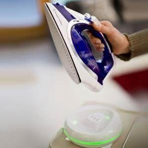 RUSSELL HOBBS RUSSELL HOBBS Dampfbugeleisen Supreme Steam Cordless 23300-56, 2400 W RUSSELL HOBBS Паровой утюг Supreme Steam Cordless 23300-56, 2400 Вт