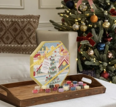 Yankee Candle Адвент-календарь 24 свечи и подсвечник, Passport To The Holidays 2024