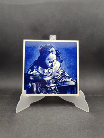 Панно винтажное Delft Blue "Кружевница", ручная роспись, керамика, 15 х 15 см, Голландия, 1950-70гг.