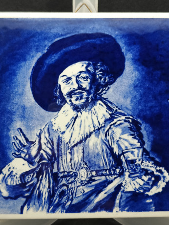 Панно винтажное Delft Blue "Веселый пьяница", ручная роспись, керамика, 15 х 15 см, Голландия, 1950-70гг.