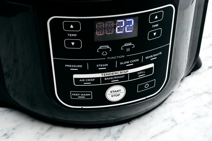 NINJA NINJA Multikocher OP300EU, 1460 W, 6 l Schussel, 6 L Volumen  Мультиварка NINJA OP300EU, 1460 Вт, чаша 6 л, объем 6 л