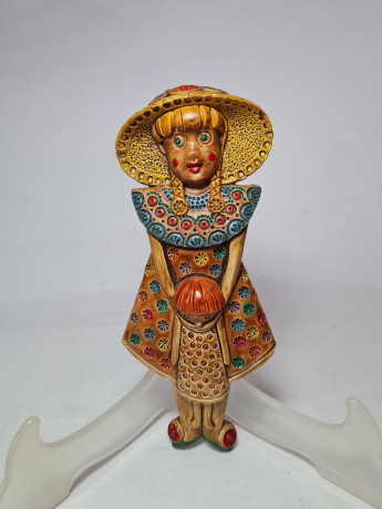 Ceramica Conmento Керамическая статуэтка "Девочка в шляпе", 18 x 8 см, Италия, 1960-70гг.