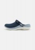 Crocs LITERIDE 360 UNISEX Pantolette flach navy/blue grey LITERIDE 360 UNISEX Мюли на плоской подошве темно-синий/серо-голубой