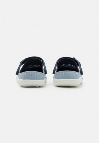 Crocs LITERIDE 360 UNISEX Pantolette flach navy/blue grey LITERIDE 360 UNISEX Мюли на плоской подошве темно-синий/серо-голубой