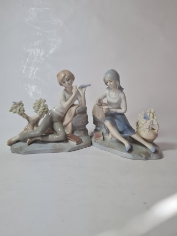 Lladro Винтажные статуэтки "Мальчик с дудочкой" и "Девушка с вазой", 2шт х 15см х 16см, Германия, 1960-70гг.
