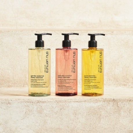Shu Uemura Gentle Radiance Cleanser  Мягкое очищающее средство для сияния