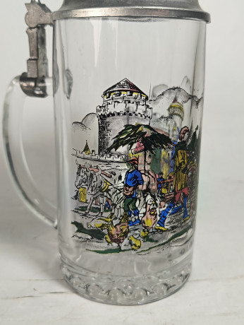 Немецкая пивная кружка винтажная BMF Germany с изображением деревенского сюжета, с крышкой, стекло/ олово, 0.5 л, 19 см, Германия, 1960-70гг.