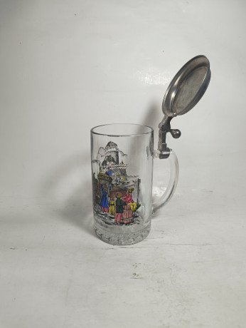 Немецкая пивная кружка винтажная BMF Germany с изображением деревенского сюжета, с крышкой, стекло/ олово, 0.5 л, 19 см, Германия, 1960-70гг.