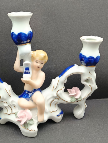 Подсвечник винтажный Cestar на 3 свечи с фигуркой юноши, фарфор, 19 х 23 см, Румыния, 1960-70гг.