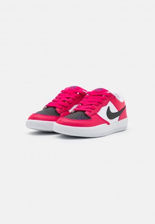 Nike SB FORCE 58 PRM UNISEX Sneaker low rush pink/black/white/court purple FORCE 58 PRM UNISEX кроссовки женские низкие насыщенно-розовый/черный/белый/придворно-фиолетовый