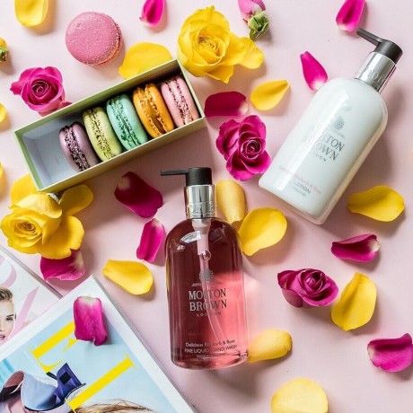Molton Brown Delicious Rhubarb & Rose Liquid Hand Lotion  Восхитительный жидкий лосьон для рук с ревенем и розой